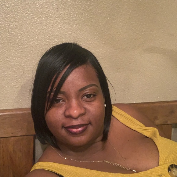 Meet your Posher, Tamara - Picture 1 of 1
